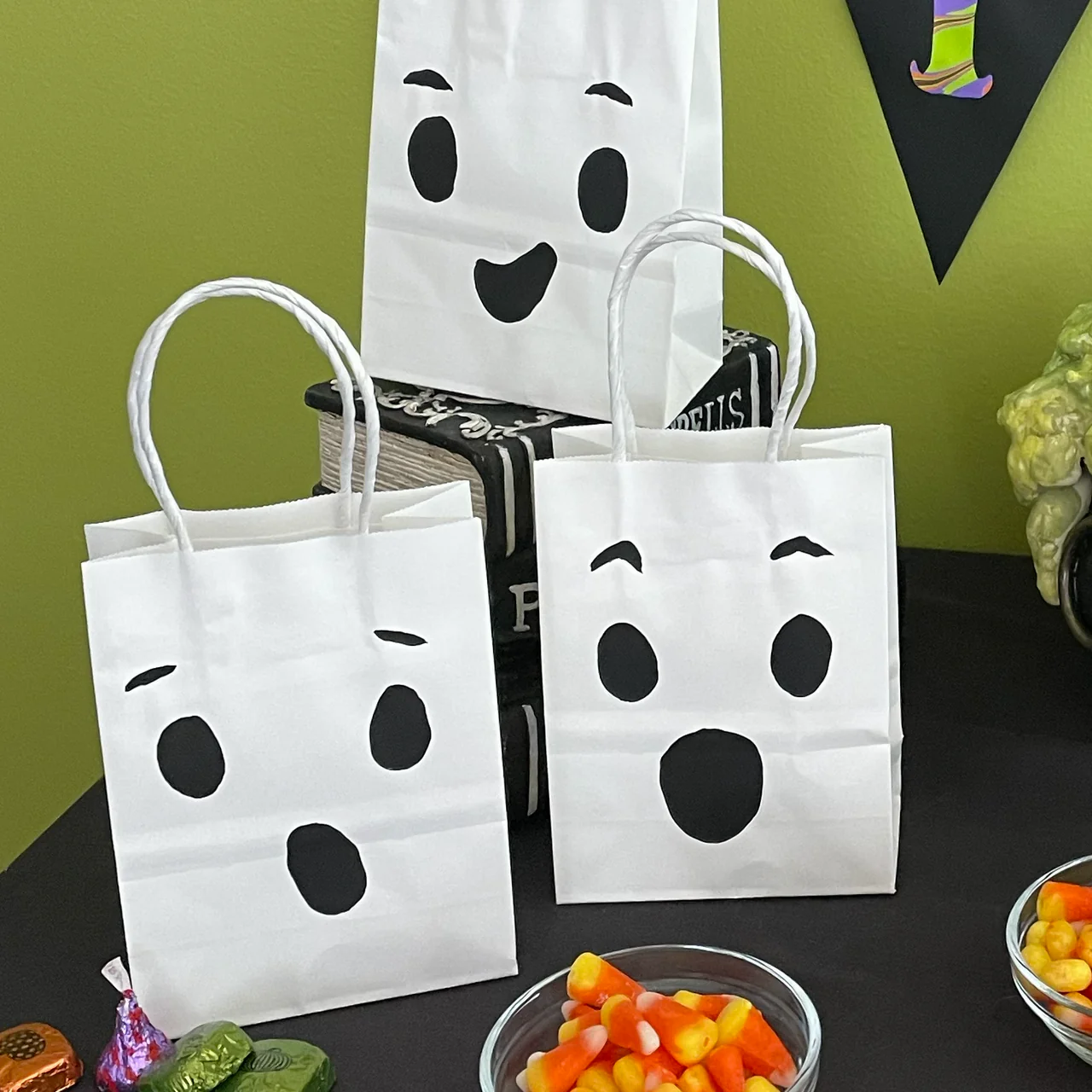 Halloween Paint Set - Image 5